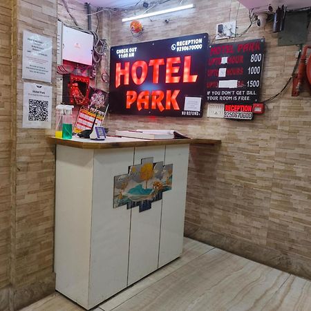 Hotel Metro Park Nové Dillí Exteriér fotografie